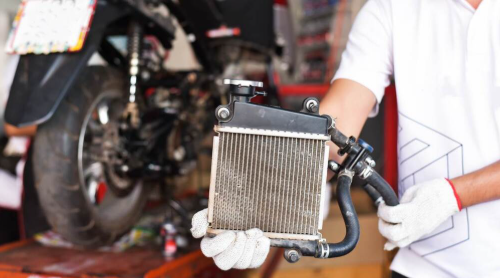 Mesin Motor Cepat Panas: Penyebab dan Cara Mengatasinya