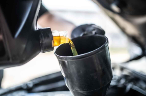 Beda Oli Mesin dan Oli Gardan Motor Matic, Jangan Salah Paham!