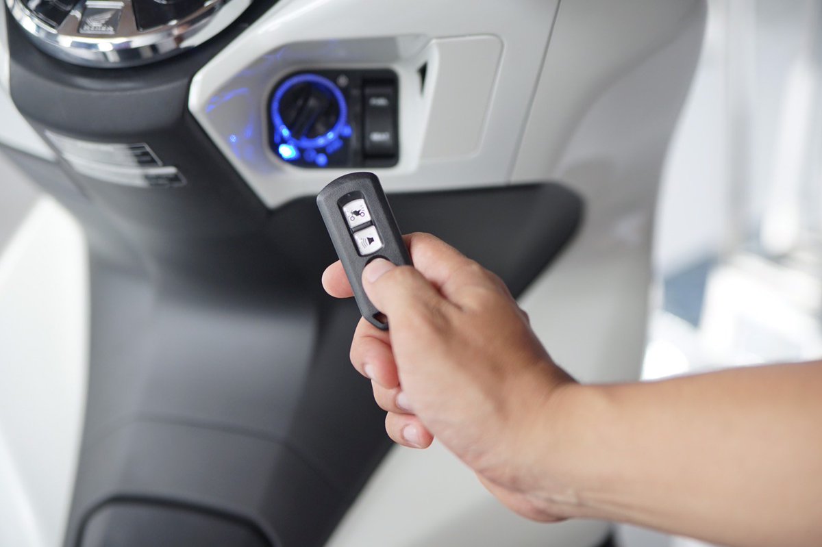 Kunci Keyless: Kelebihan dan Kekurangan Smart Key pada Motor