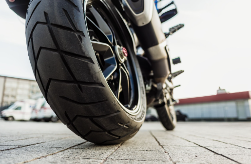 Rekomendasi Ban Motor Yamaha Aerox 2024 untuk Performa Maksimal