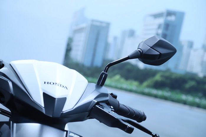 Spion Motor Keren, Tetap Aman dan Makin Gaya