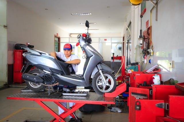 Kisaran Biaya Servis Motor Honda untuk Para Pemiliknya